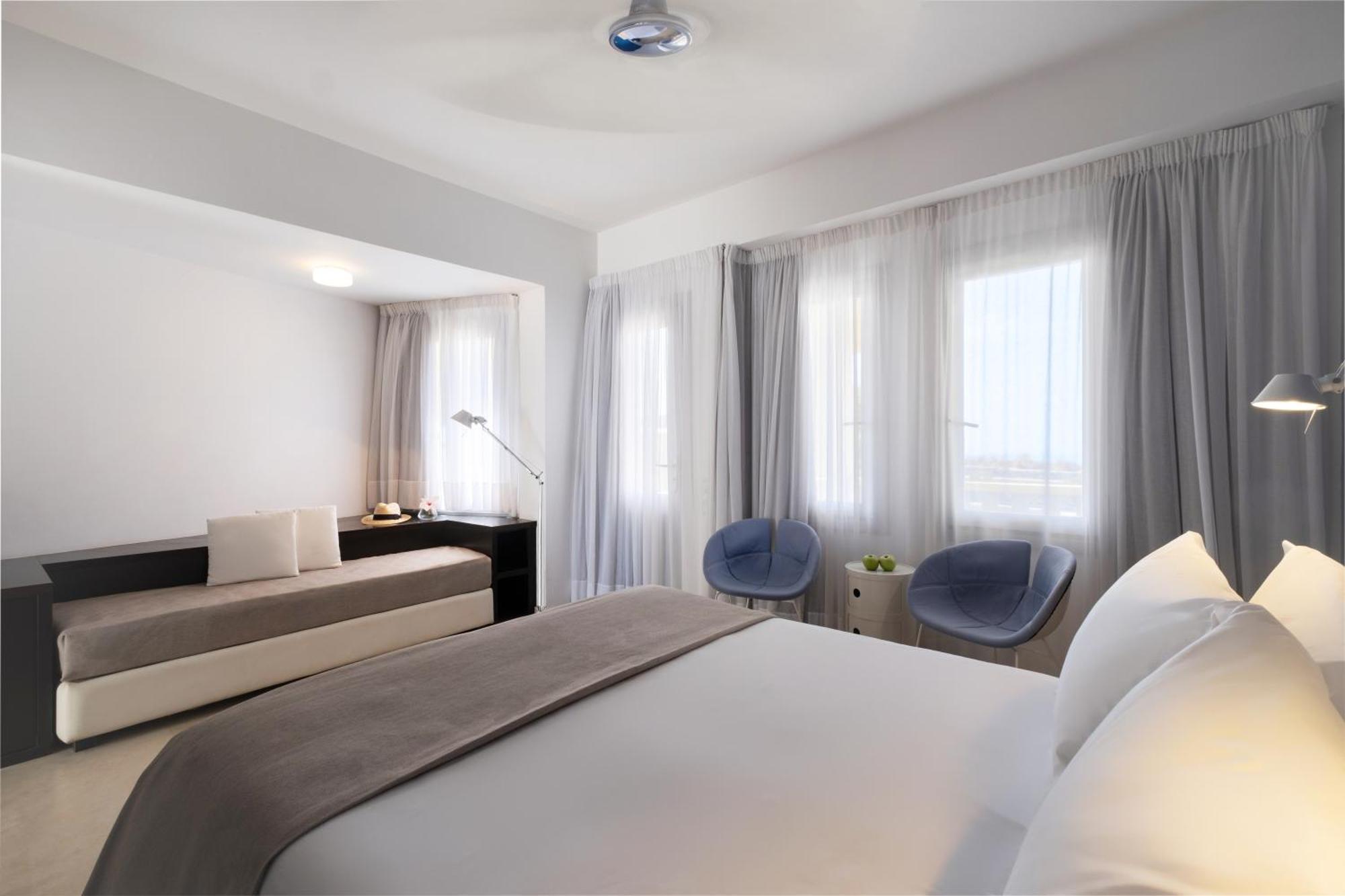 The Majestic Hotel Fíra Kültér fotó